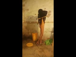 desi girl taking bath